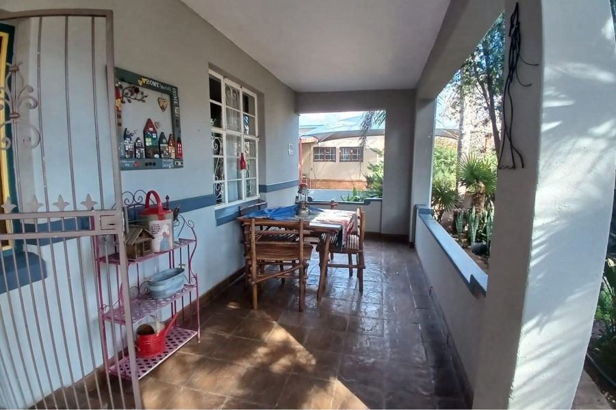 4 Bedroom Property for Sale in Herlear Northern Cape